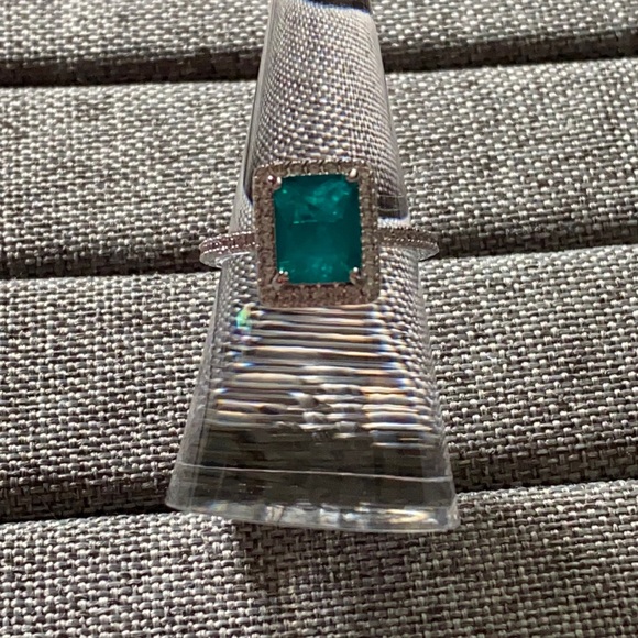 Quartz ring. - Picture 2 of 5